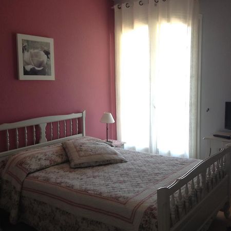 Logis Du Comte Bed & Breakfast Suze-la-Rousse Exterior photo