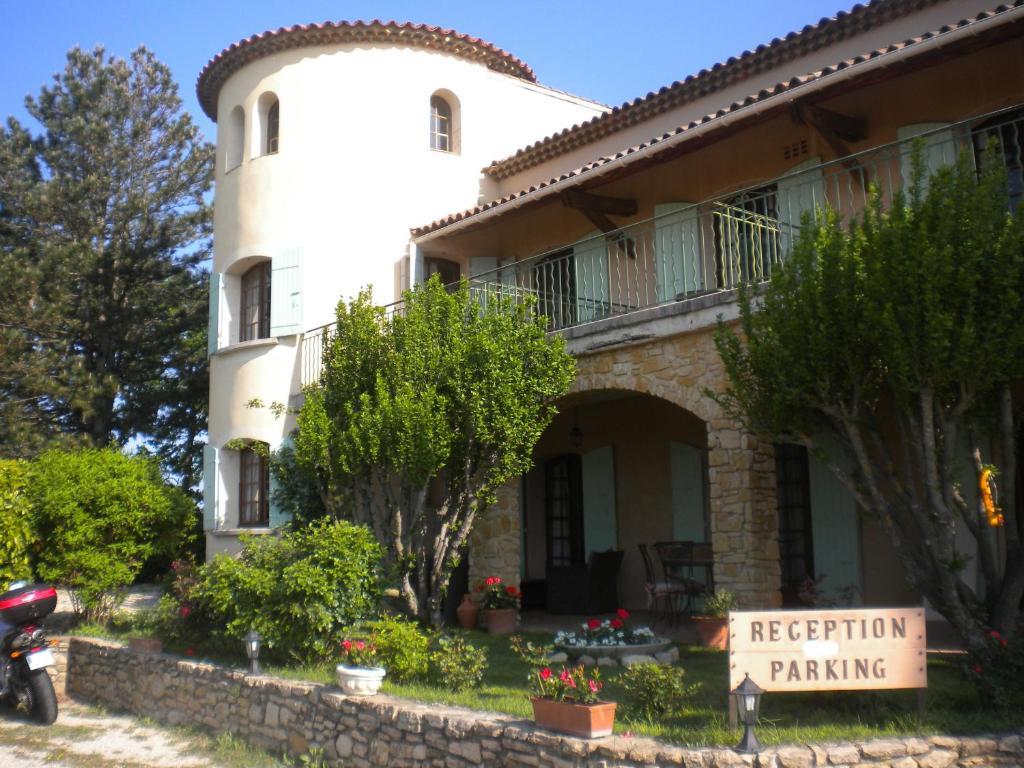 Logis Du Comte Bed & Breakfast Suze-la-Rousse Exterior photo