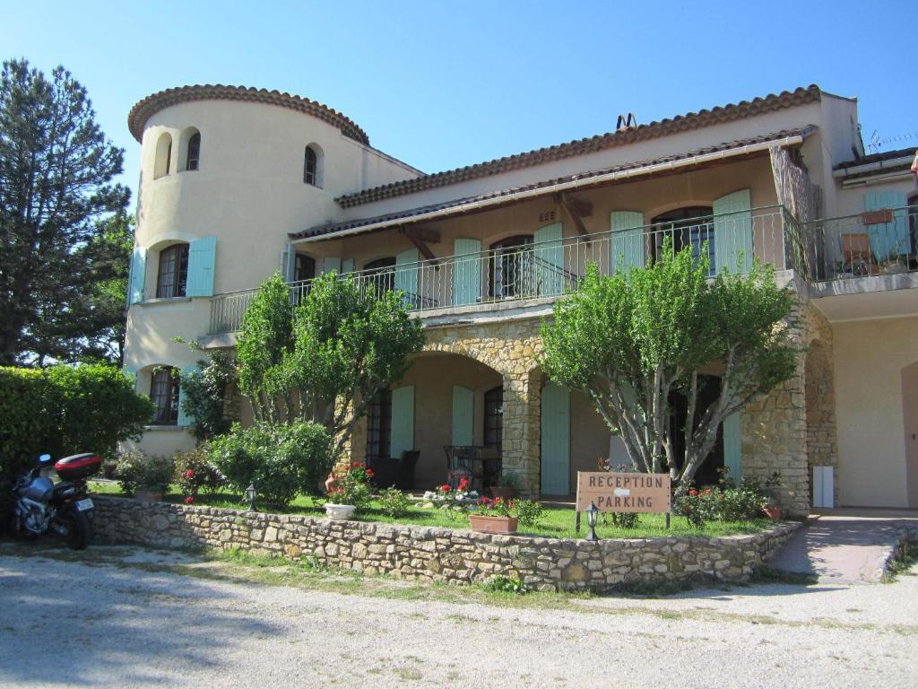 Logis Du Comte Bed & Breakfast Suze-la-Rousse Exterior photo